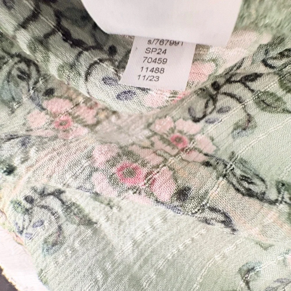 LOFT viscose blouse